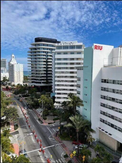 1102- Stylish 1br With 1ba With Stunning & Ocean Views *