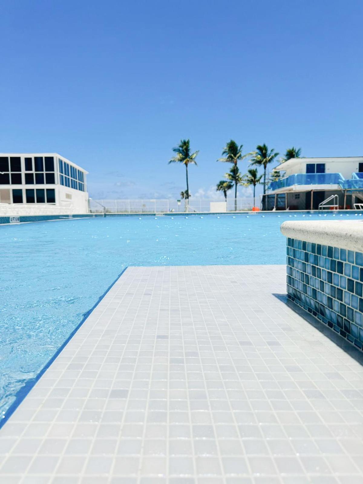 Castle 401 Oceanfront With Pool, Tennis, Access And Free Parking Apartment Miami Beach