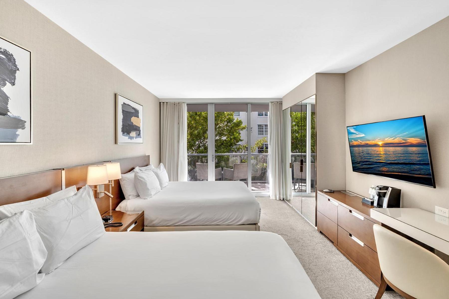 Apartment Grand Deluxe Two Bedroom With Balcony Water Views, Corner Miami Beach