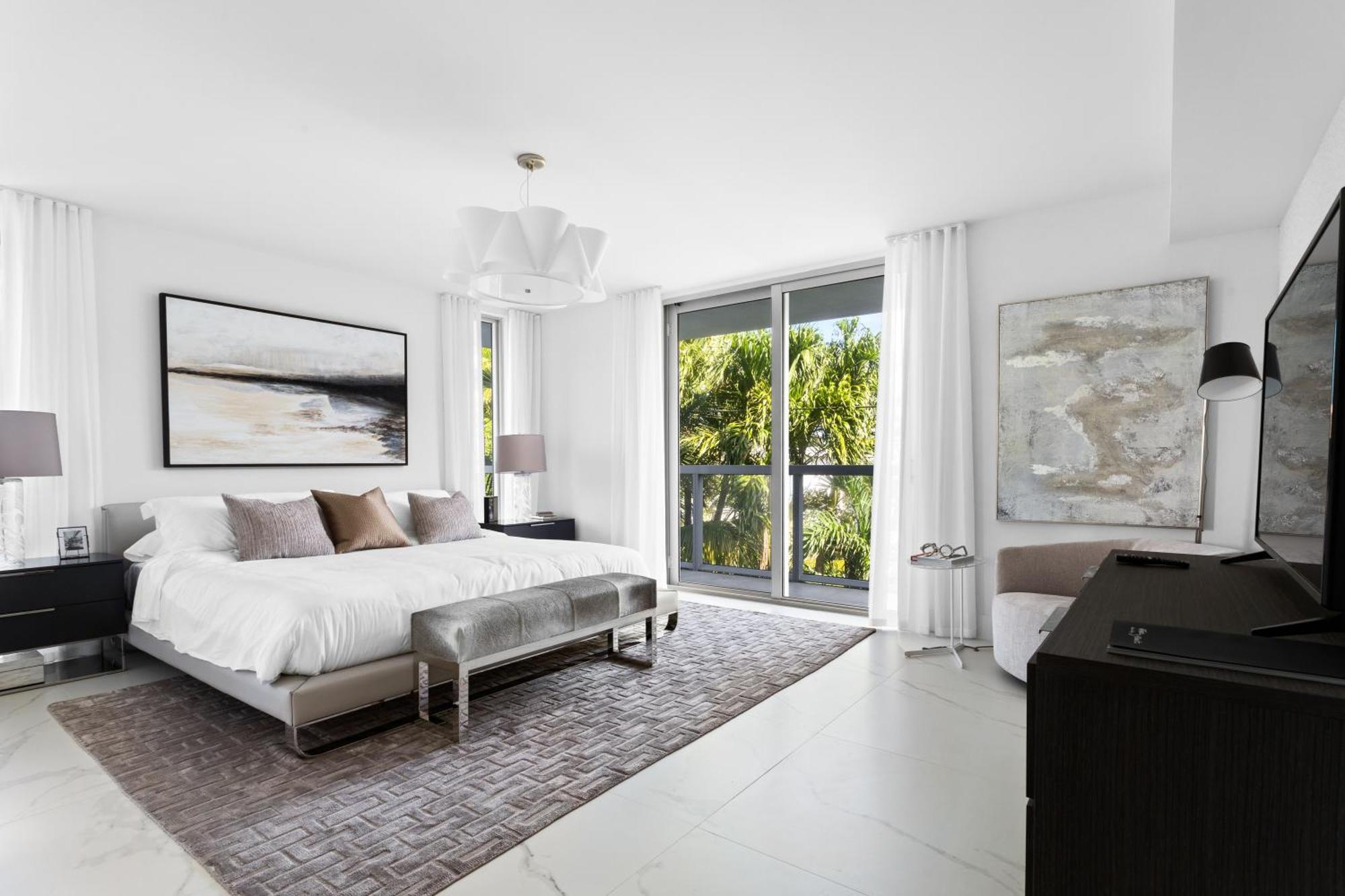 Bay Harbor One Vacation Apartment
