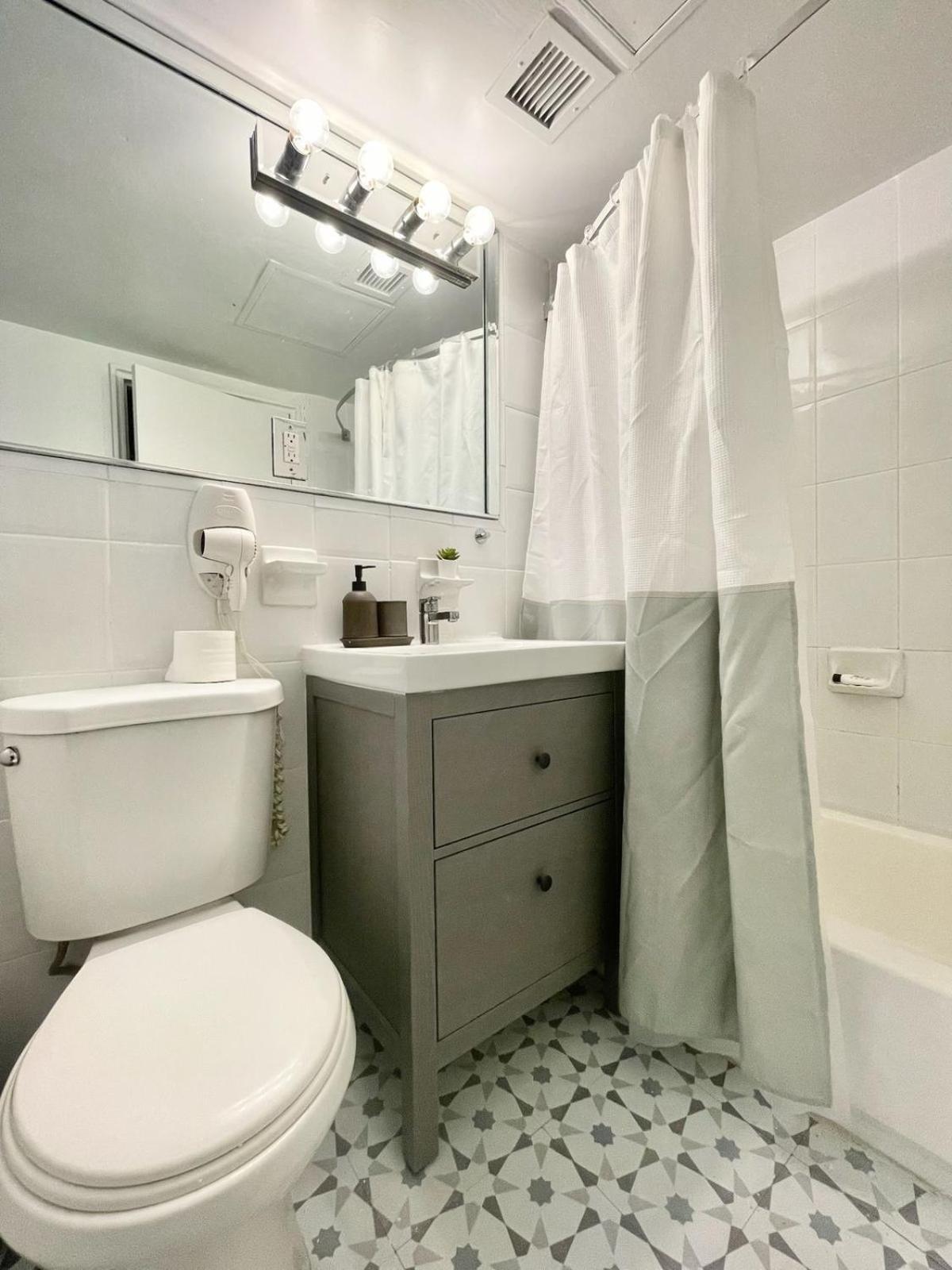 Beautiful In A Seafront Apartment Miami Beach