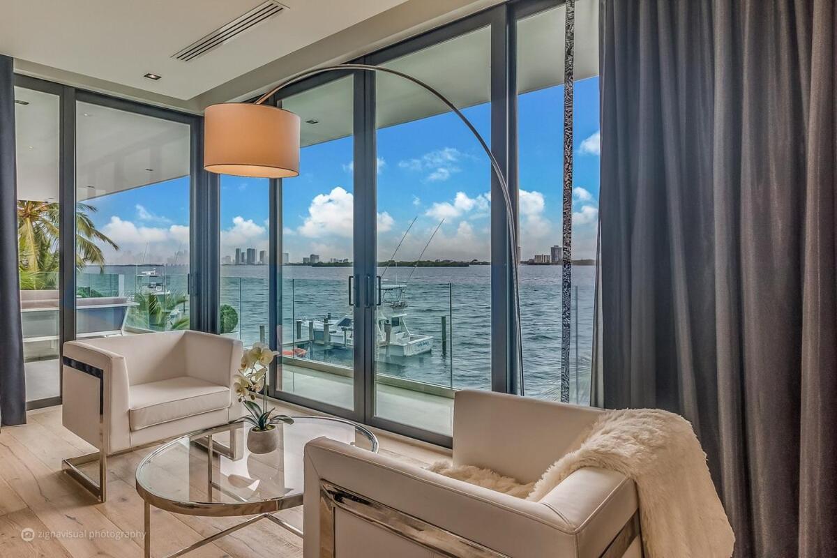 Sunset Bayfront - Pool Jacuzzi Pool Table Villa *