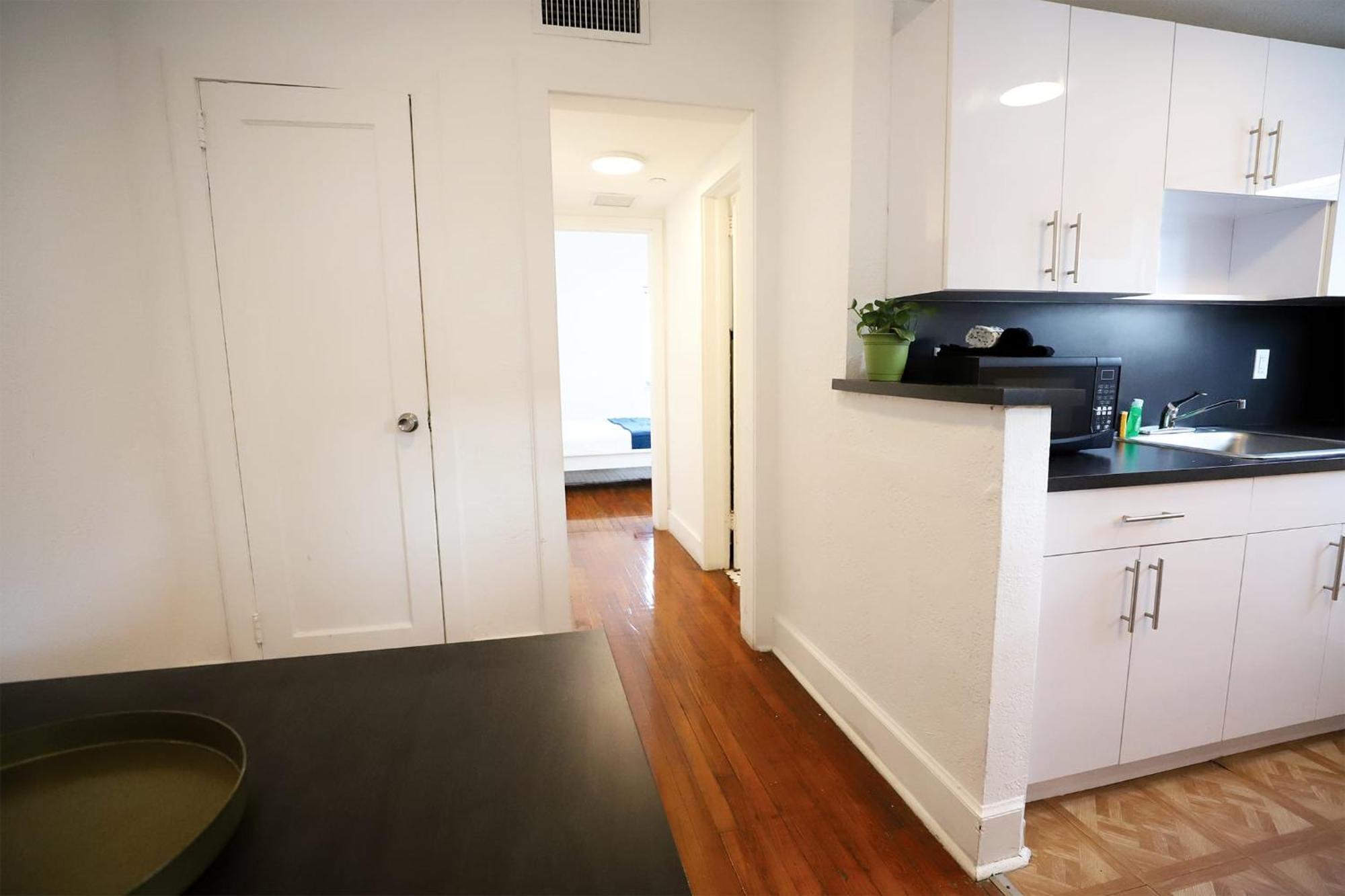 South Free Parking Family & Pet Friendly Walk To & Bay Apartment