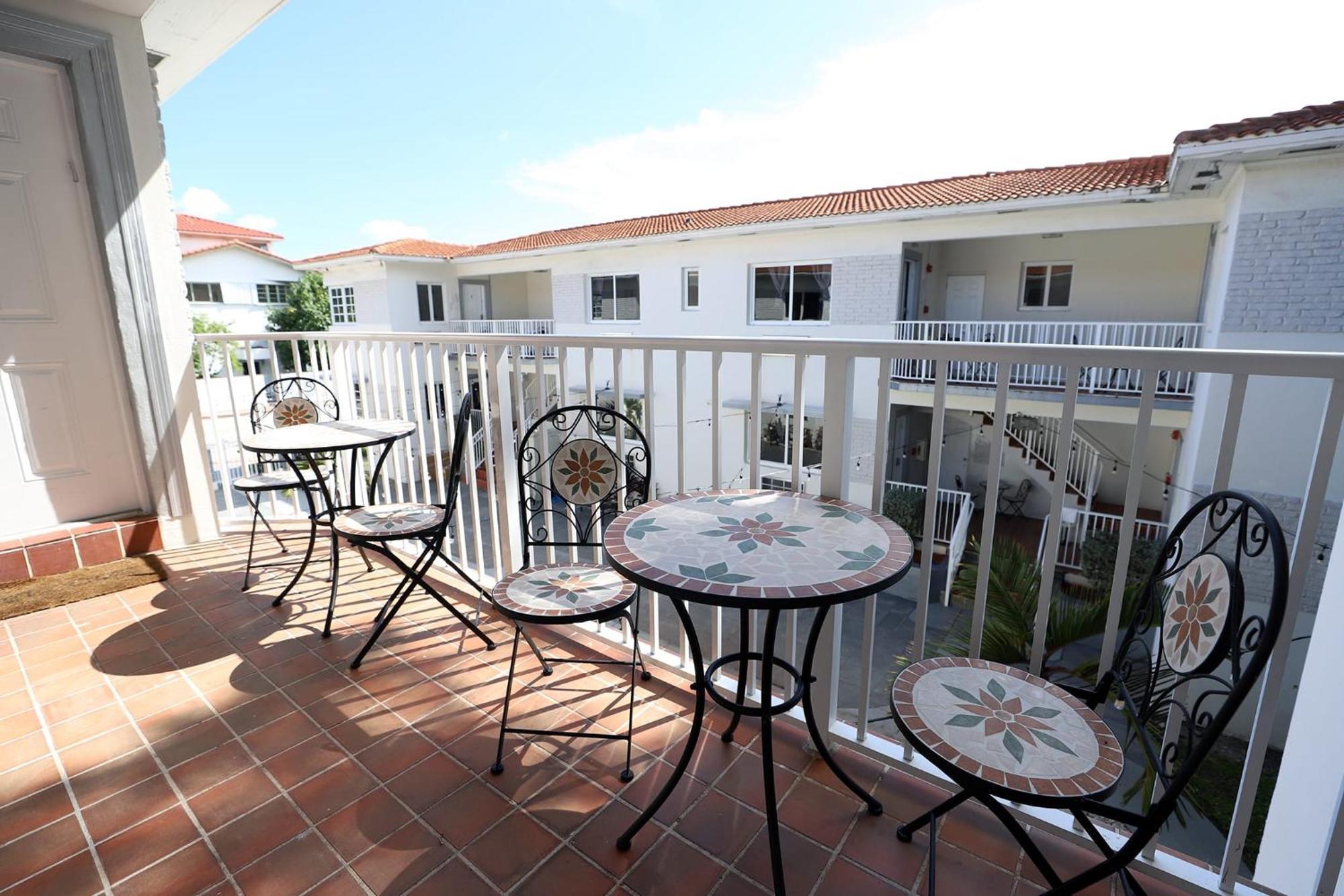 North Beach Steps To Sea Miami With Free Parking Family And Pet Friendly