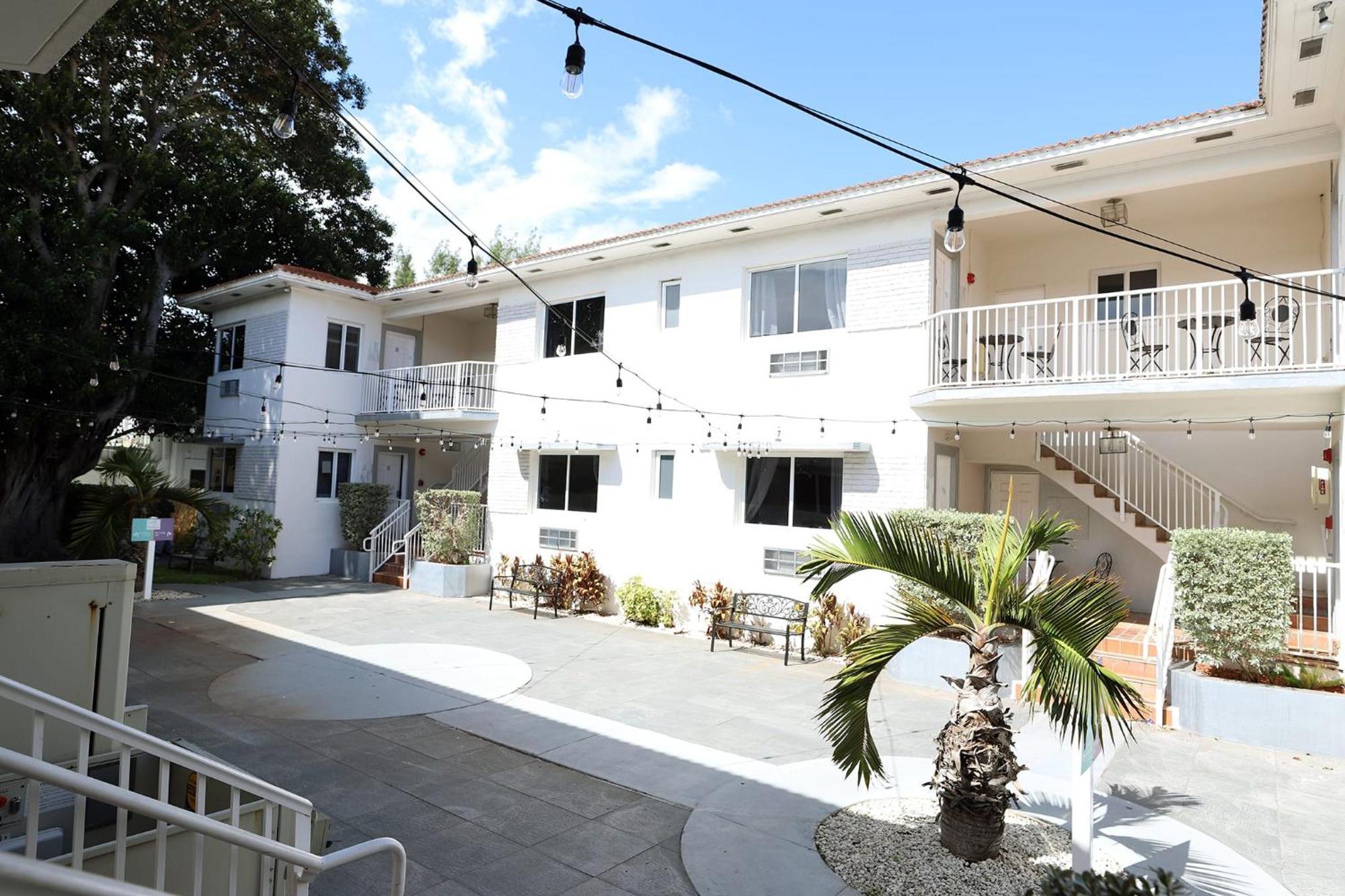 Apartment North Beach Steps To Sea Miami With Free Parking Family And Pet Friendly