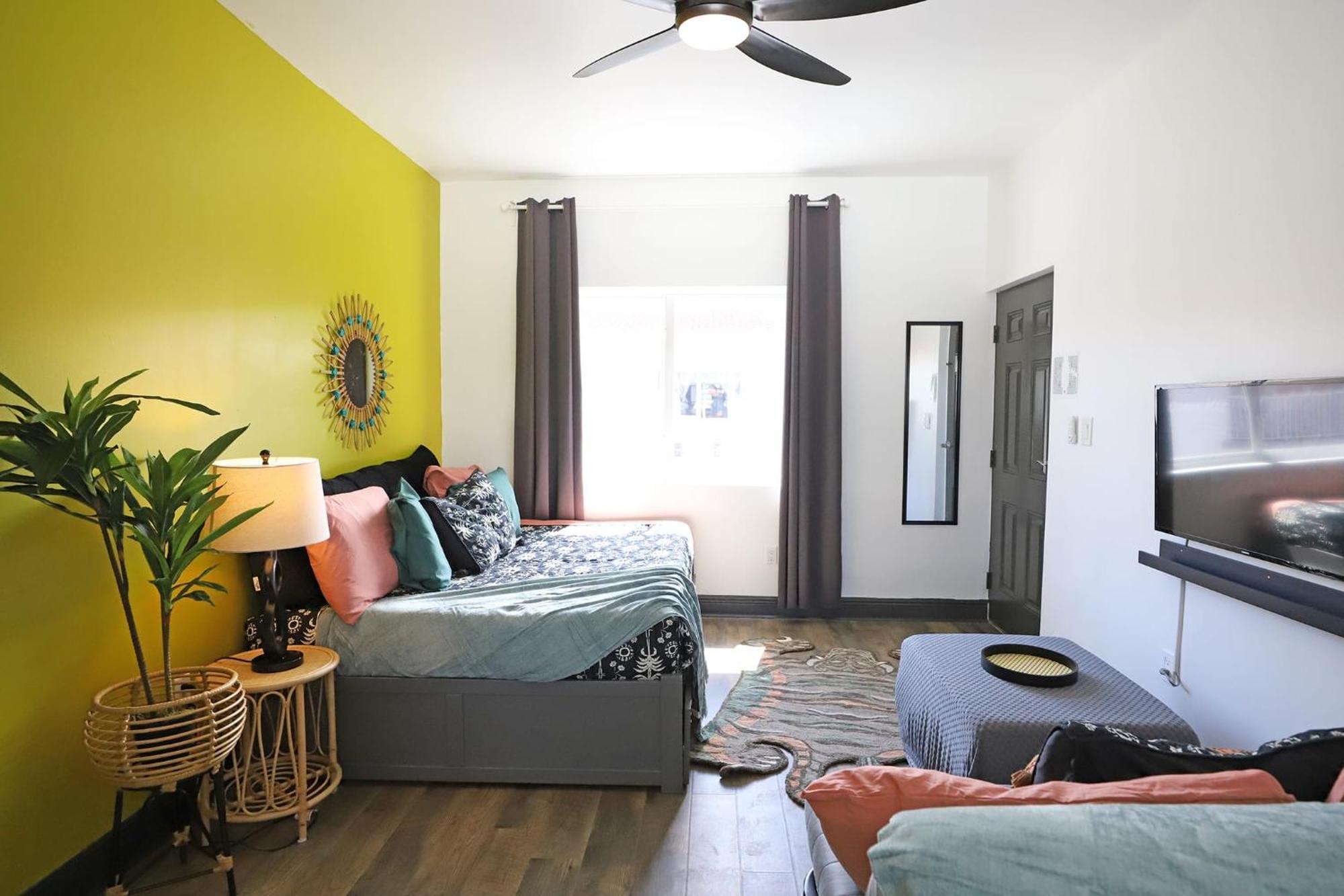 North Beach Steps To Sea Miami With Free Parking Family And Pet Friendly *