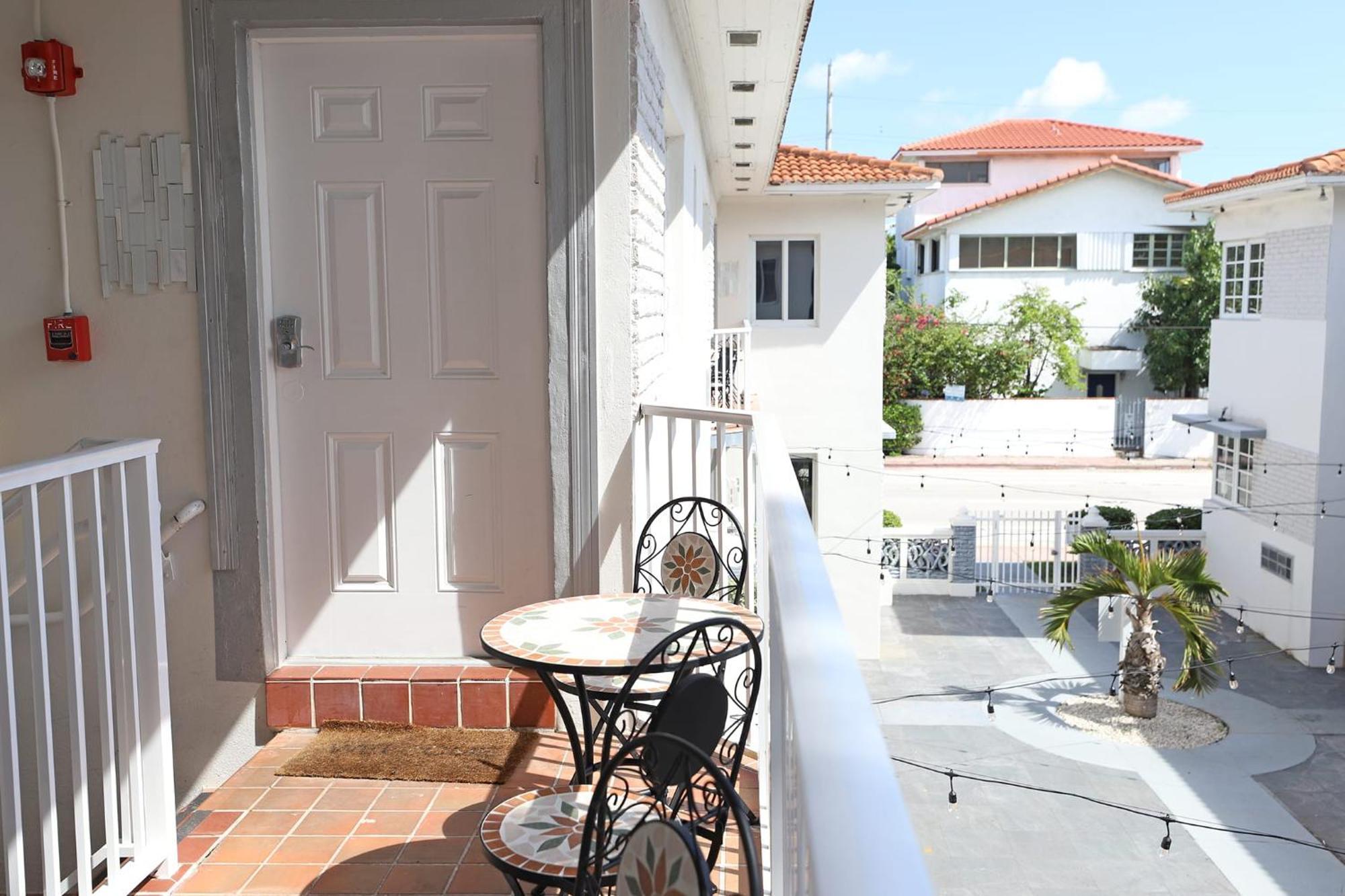North Beach Steps To Sea Miami With Free Parking Family And Pet Friendly *