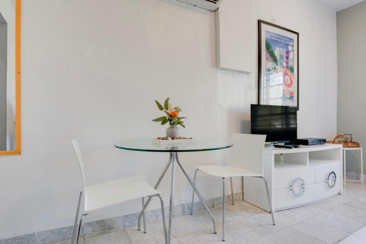 Apartment South Retreat Walk To Beach, Sleeps 2 *