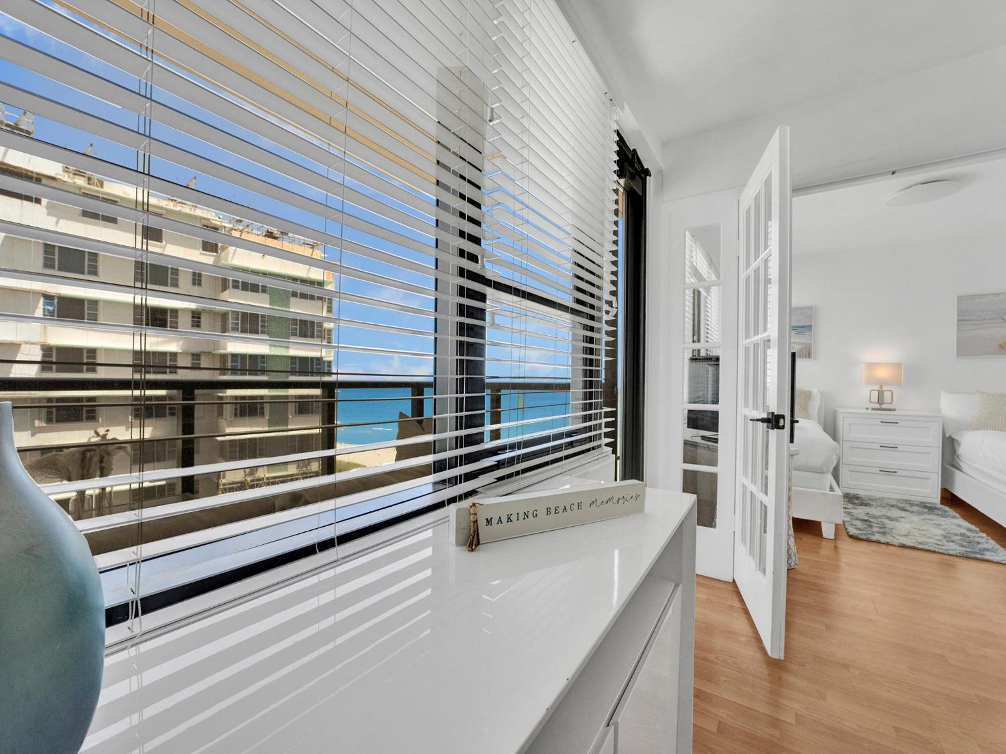 High Floor 2bd With Service 1608 Apartment *