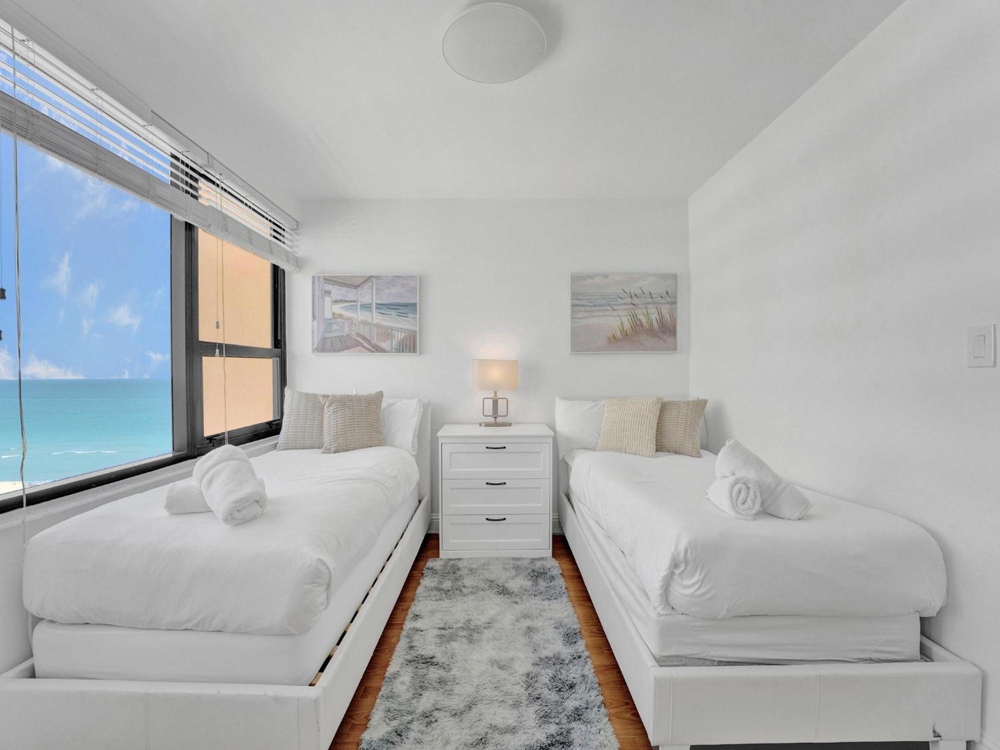 High Floor 2bd With Service 1608 Miami Beach