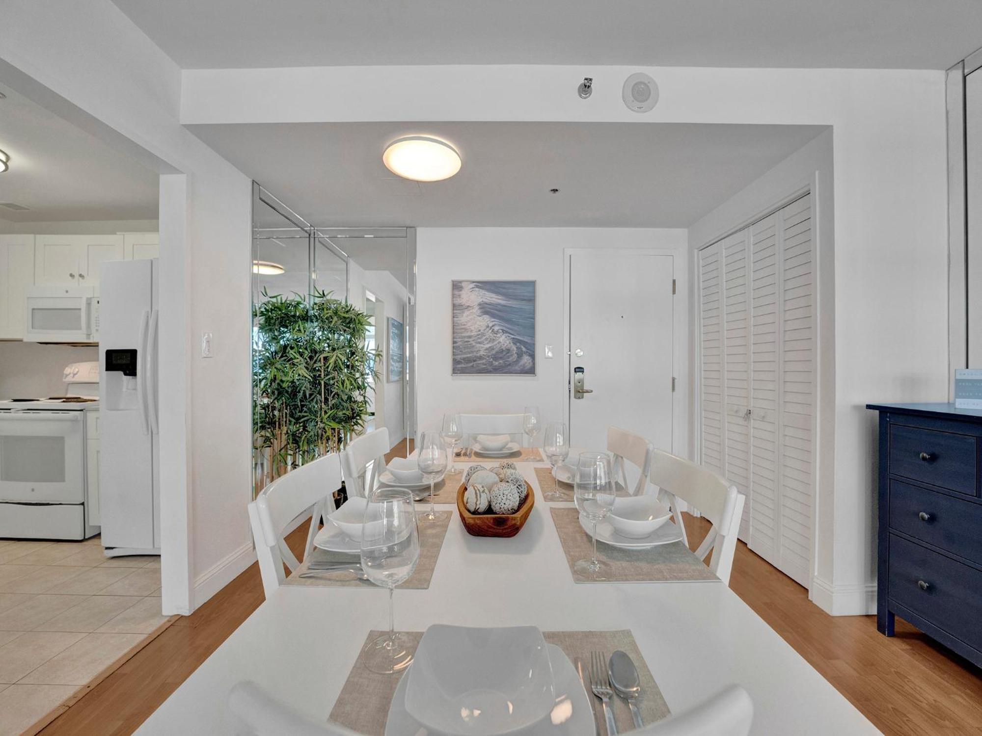 Apartment High Floor 2bd With Service 1608