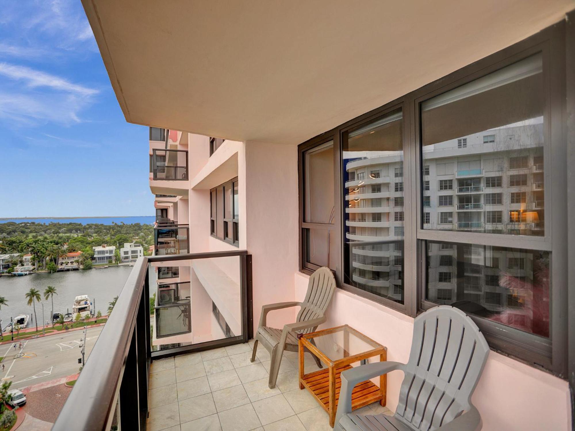 Spacious Ocean View Service 1507 * Miami Beach