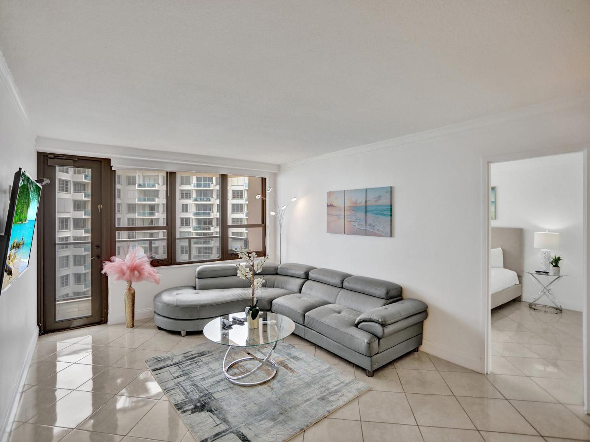 Spacious Ocean View Service 1507 Apartment *