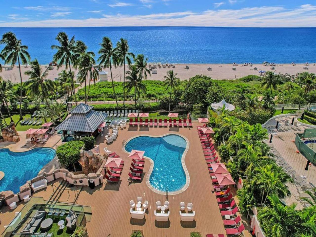 Cozy Ocean View Service 610 Apartment