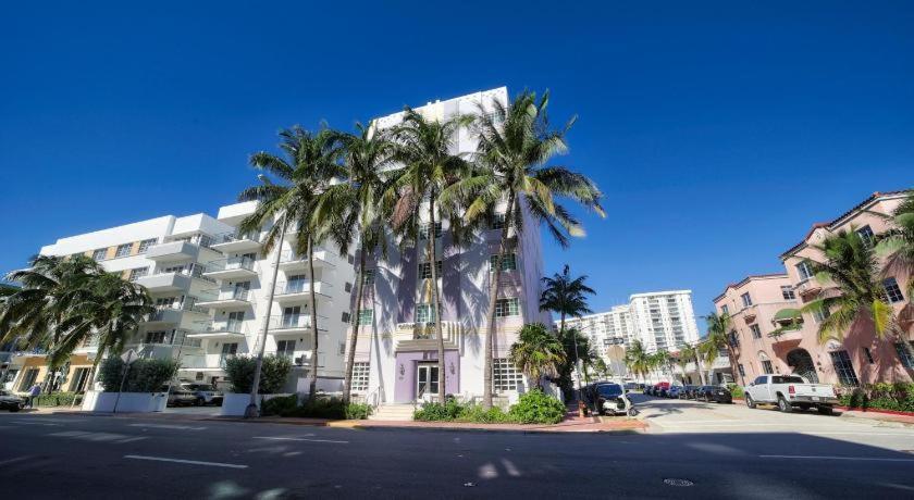 Ocean Spray Apartment *
