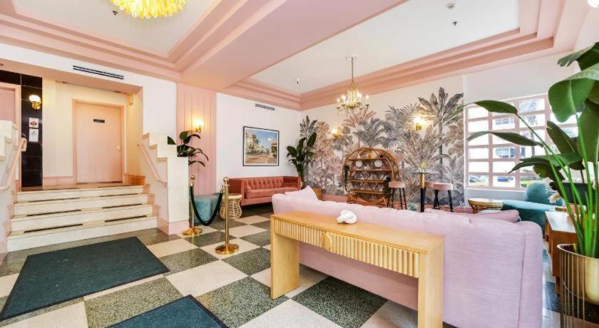 Ocean Spray Apartment