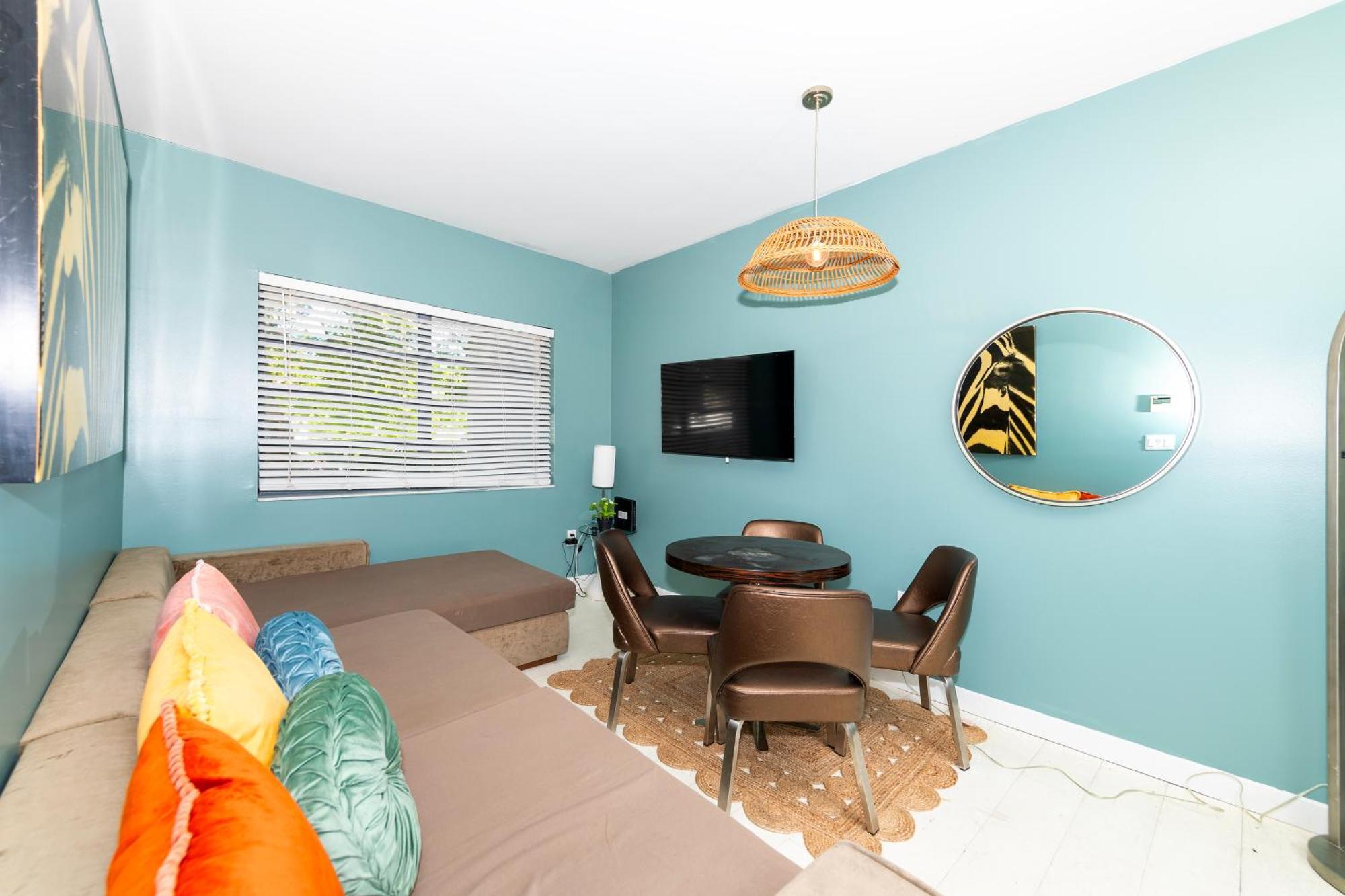 Miami 550 Apartment