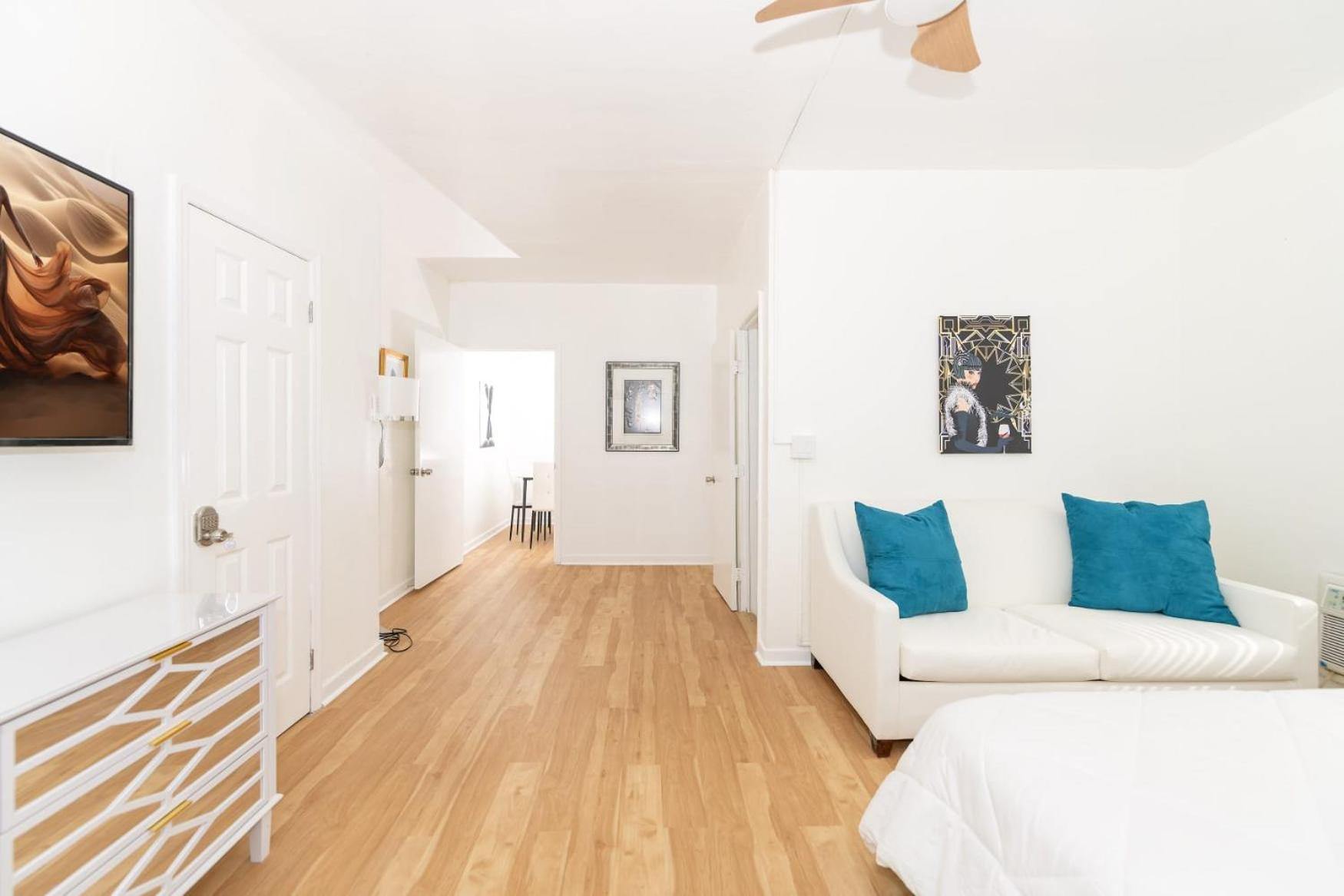 Aparthotel Bellamor Apts At 5th St Shopping Mall