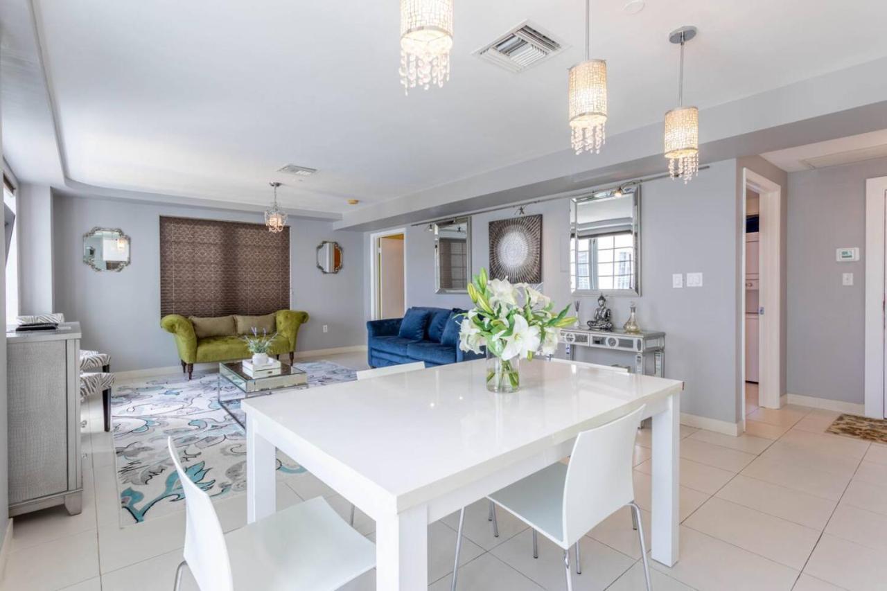 Luxury Large 1br At The Carlyle Sobe Sleeps 4