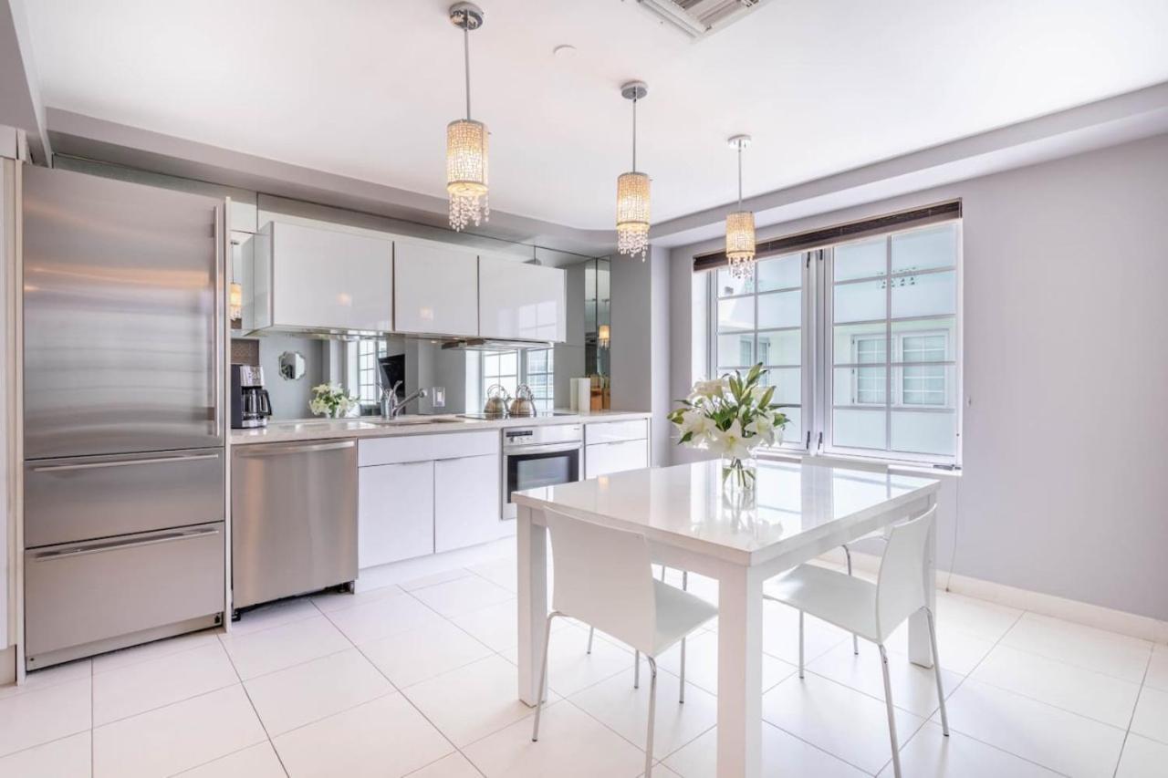Holiday home Luxury Large 1br At The Carlyle Sobe Sleeps 4