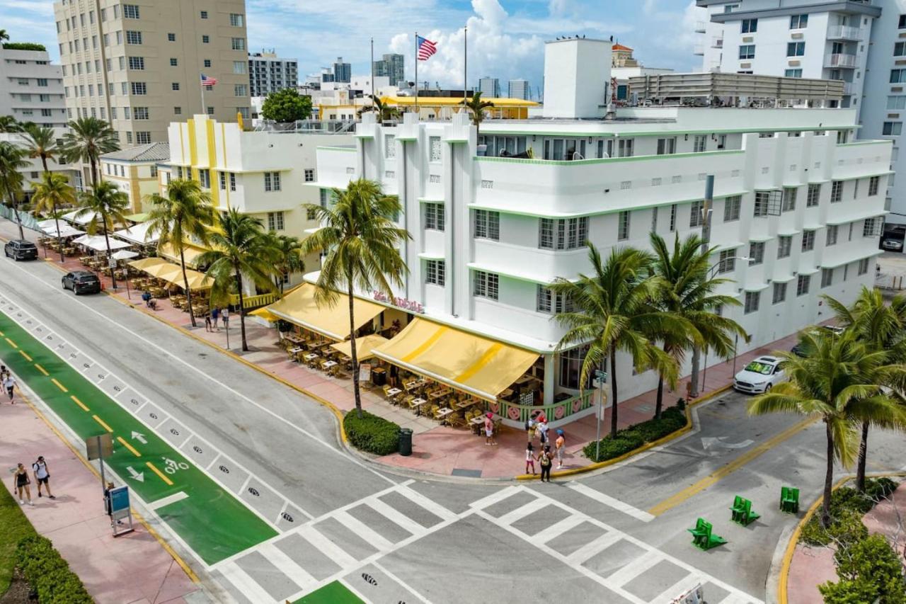 Luxury Large 1br At The Carlyle Sobe Sleeps 4 Holiday home