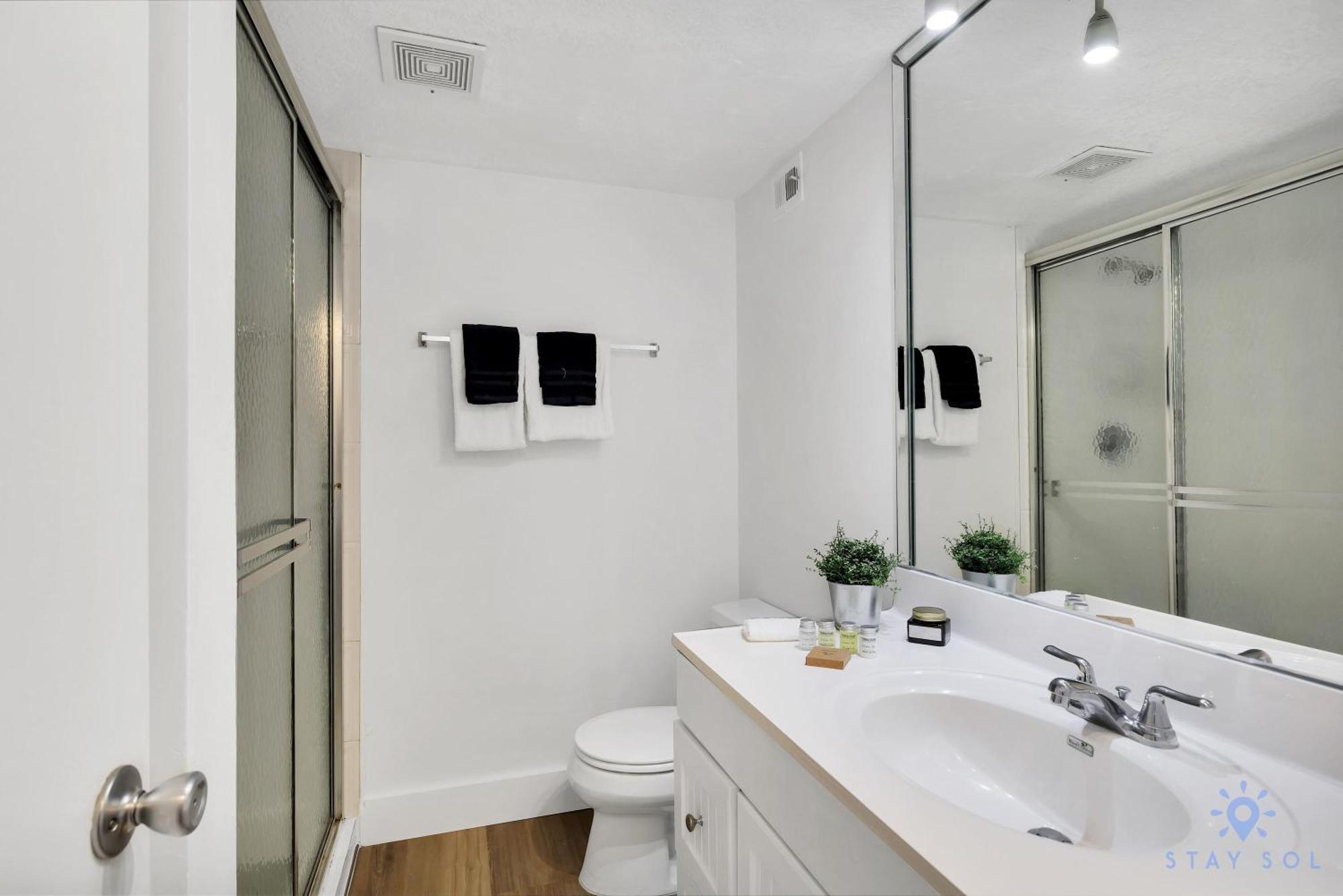 Apartment 2br Pool Ocean View Miami Beach