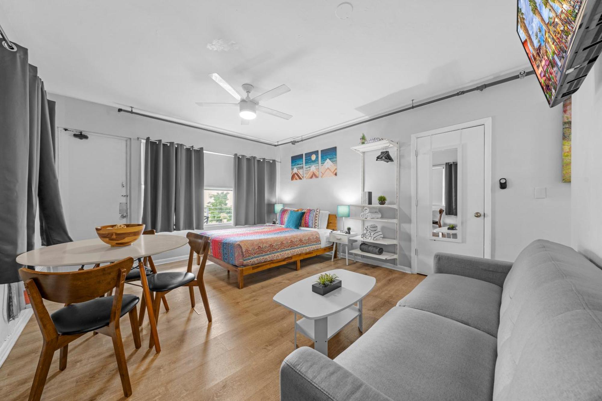 Rock By Lowkl Apartment Miami Beach