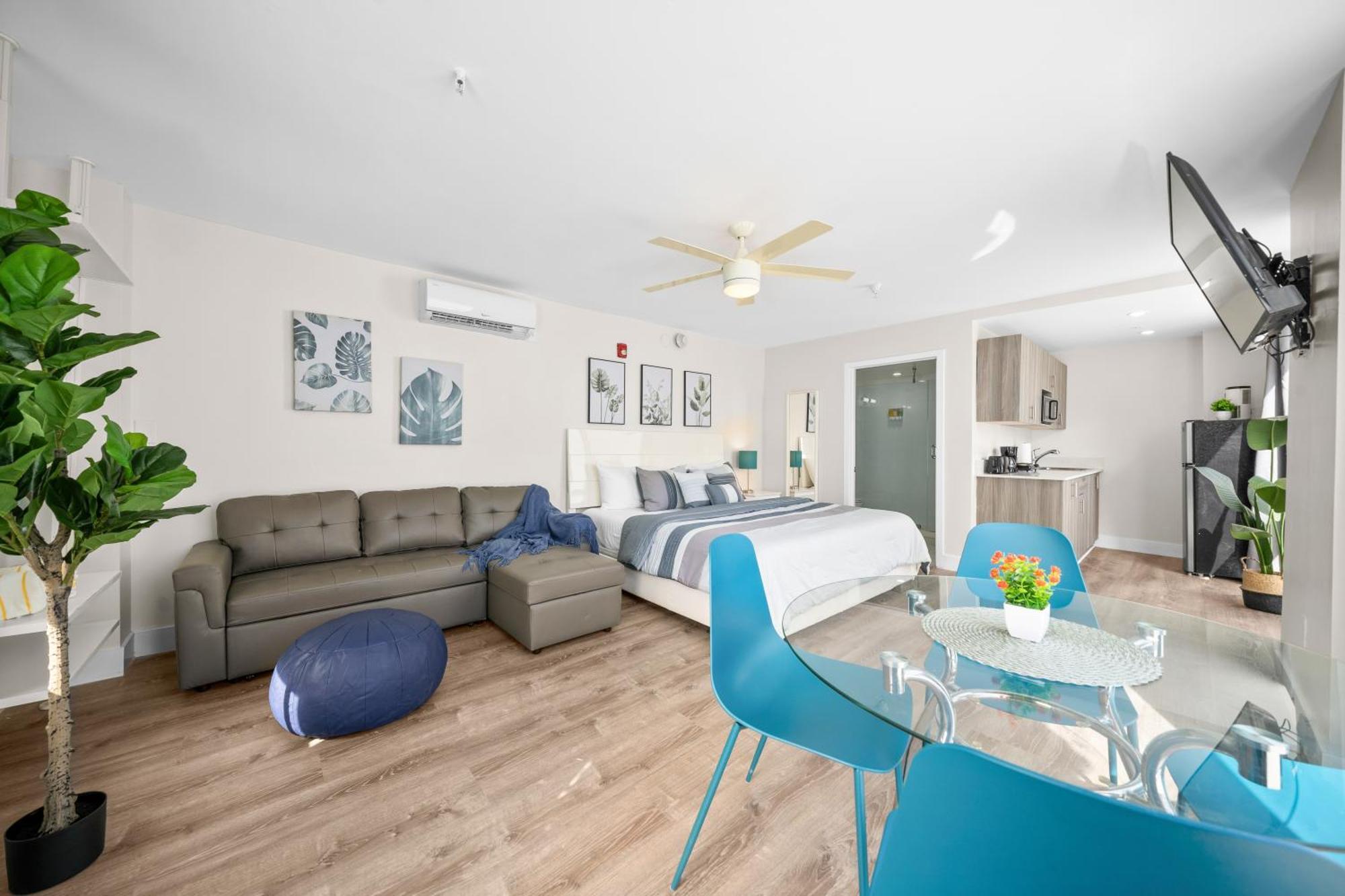 Apartment The Samantha By Lowkl
