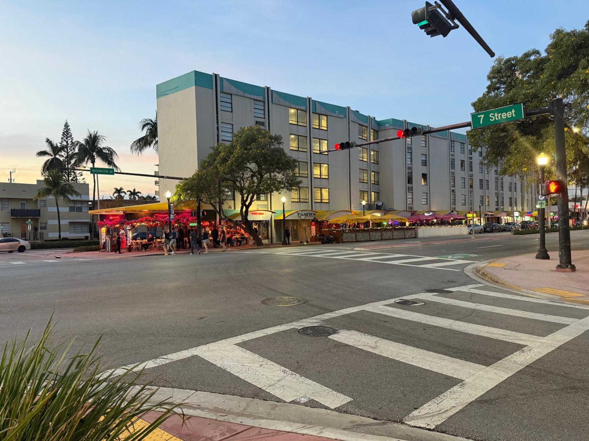Large Location In South Beach! Miami Beach