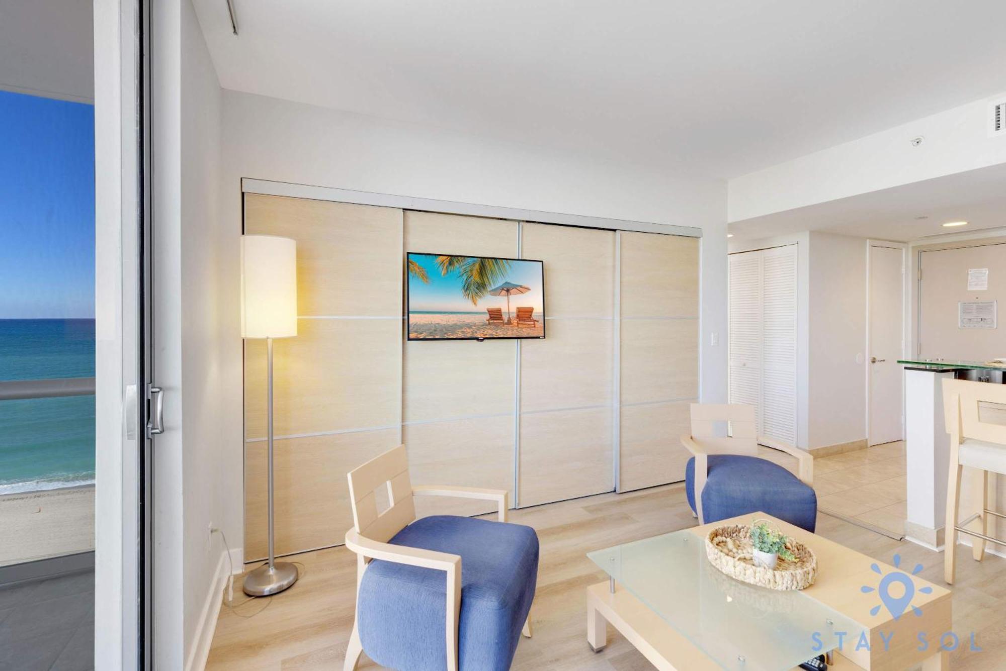 Apartment Beachfront - Pool - Ocean View Balcony- Gym *