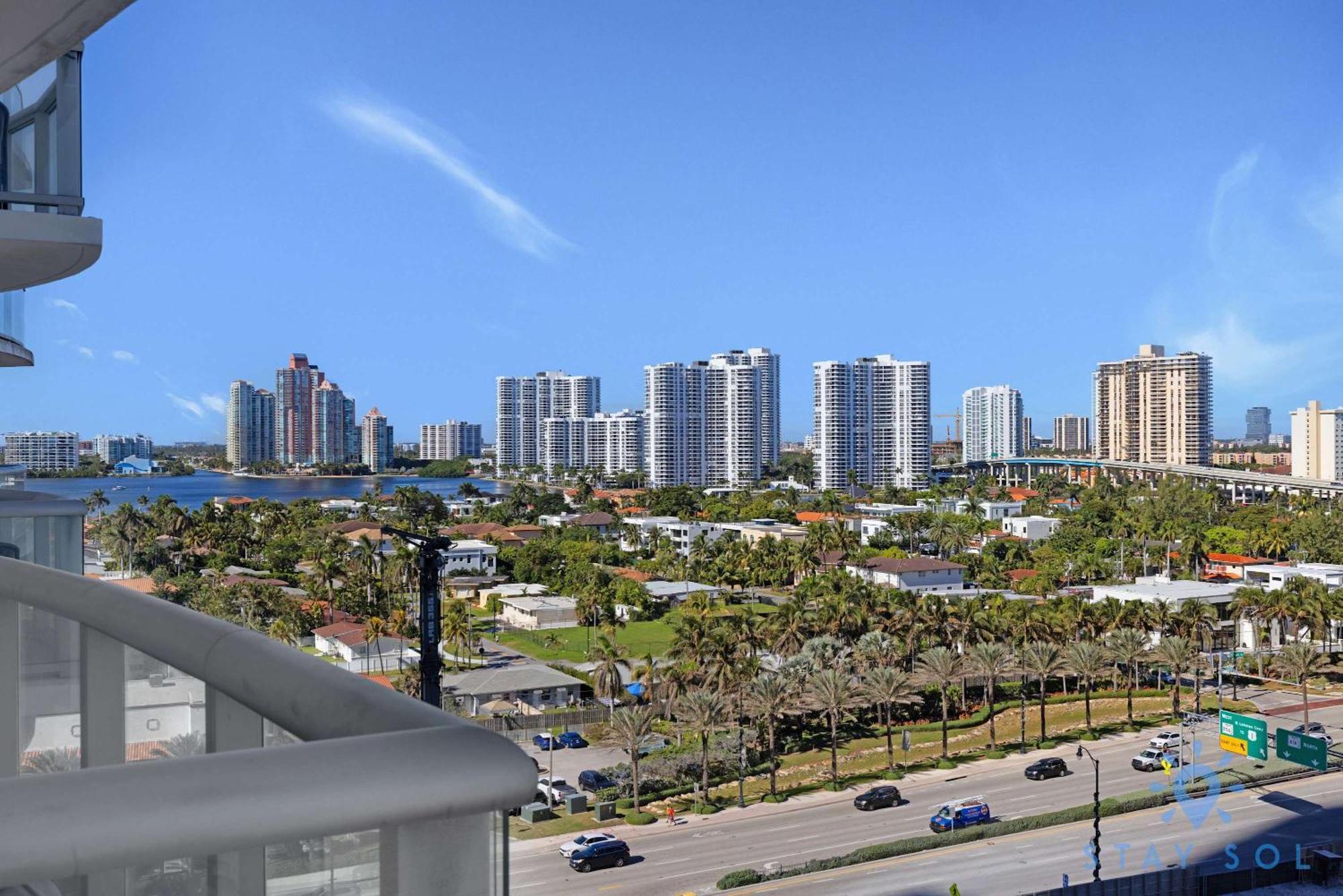 Beachfront - Pool - Ocean View Balcony- Gym * Miami Beach