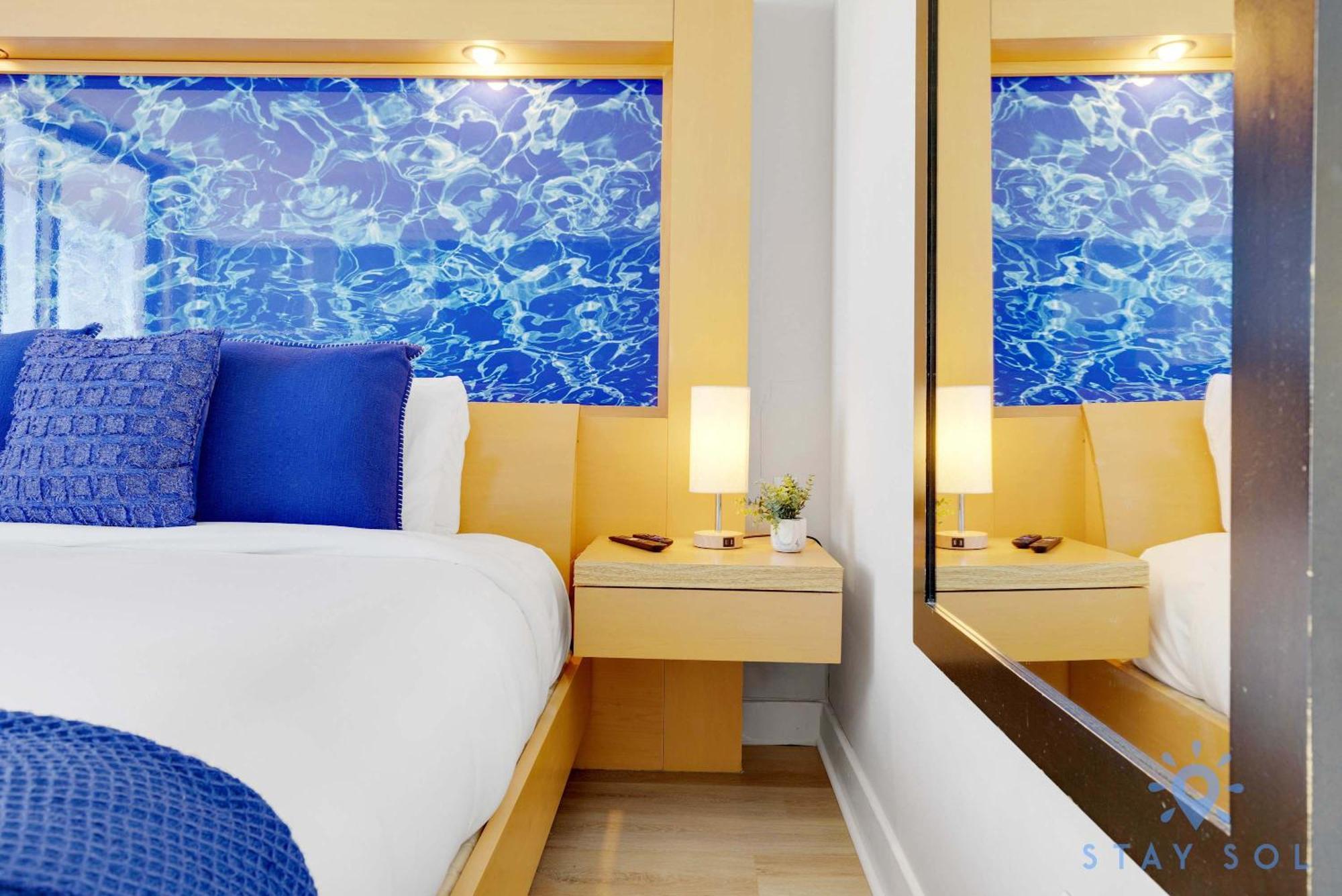 Beachfront - Pool - Ocean View Balcony- Gym Apartment