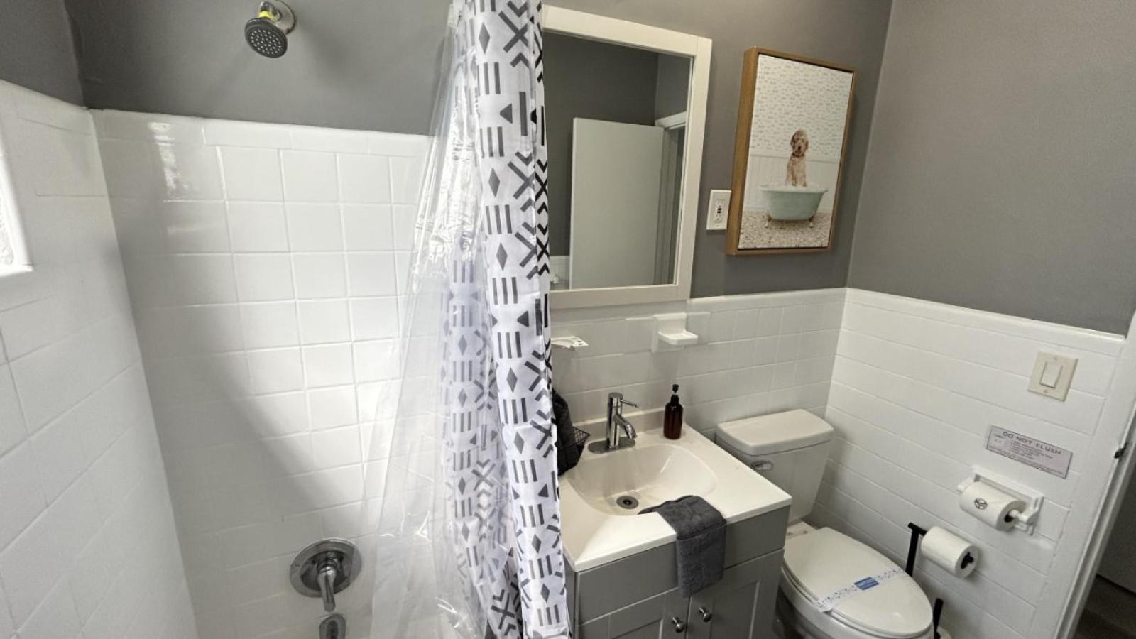 Spacious 2 Bedroom In Miami *