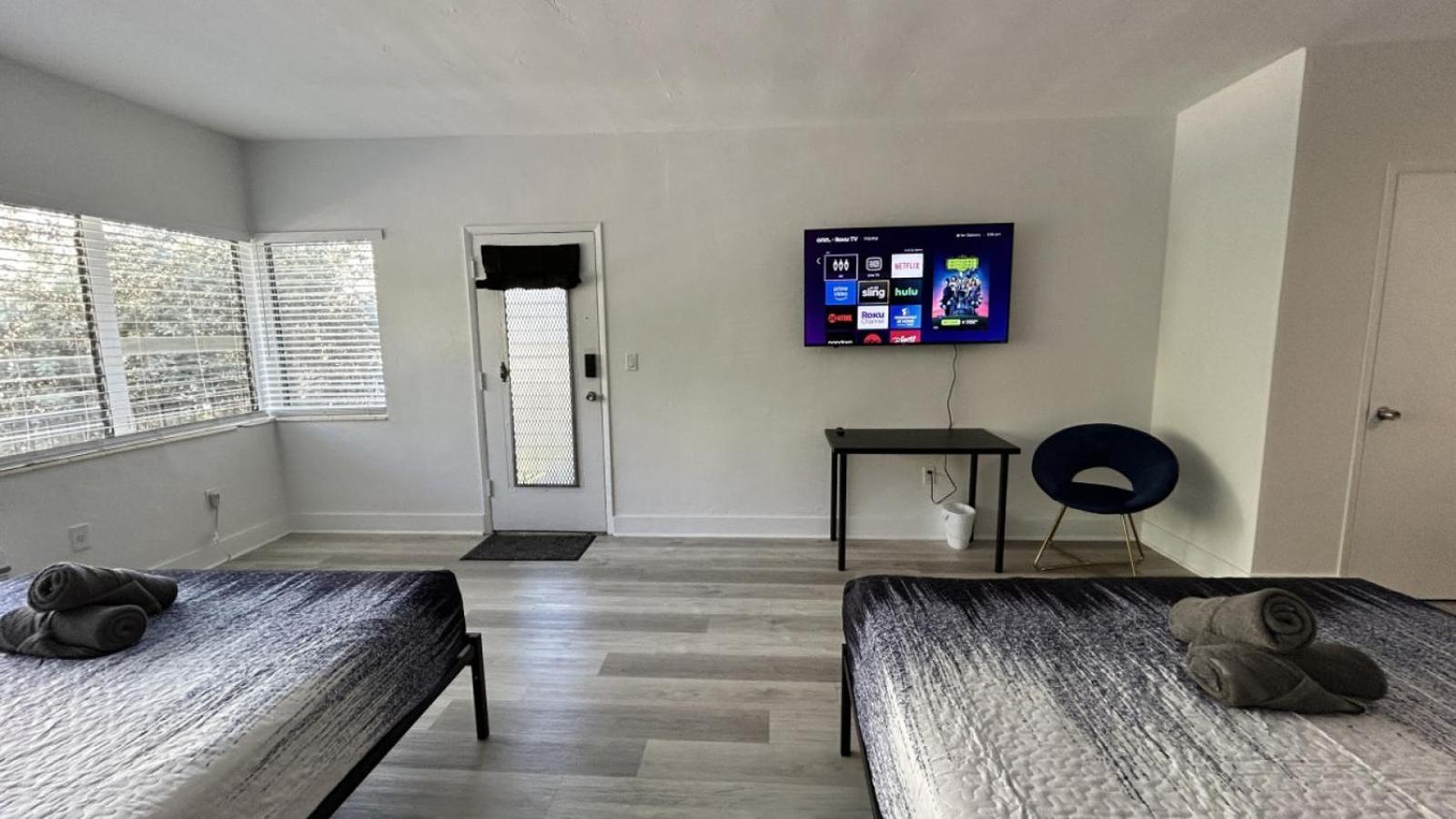 Spacious 2 Bedroom In Miami * Miami Beach