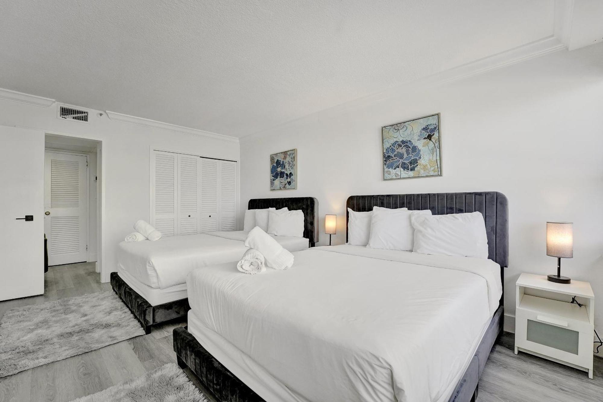 Charming Ocean View Service 806 Apartment Miami Beach