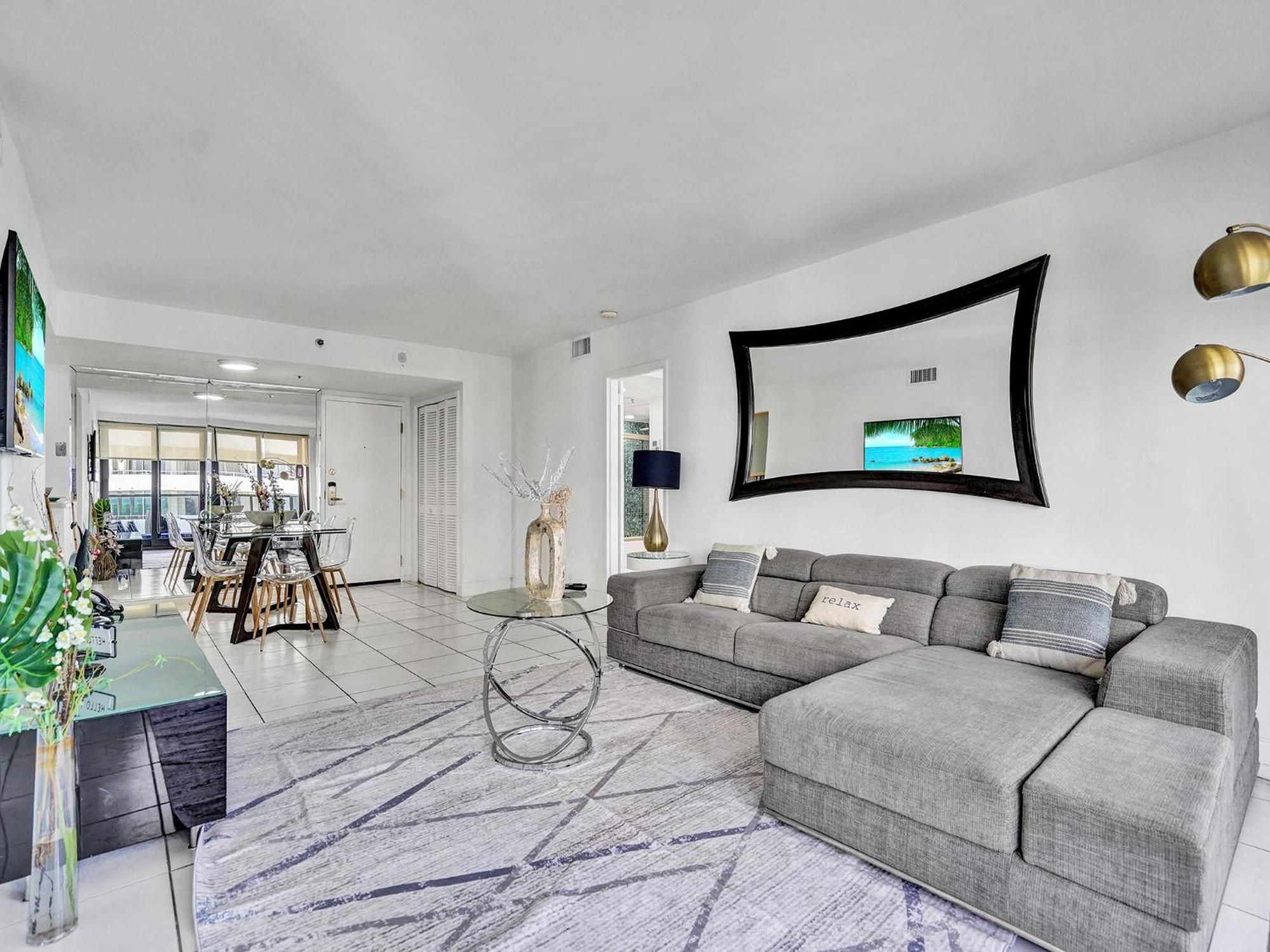 Apartment Charming Ocean View Service 1007 Miami Beach