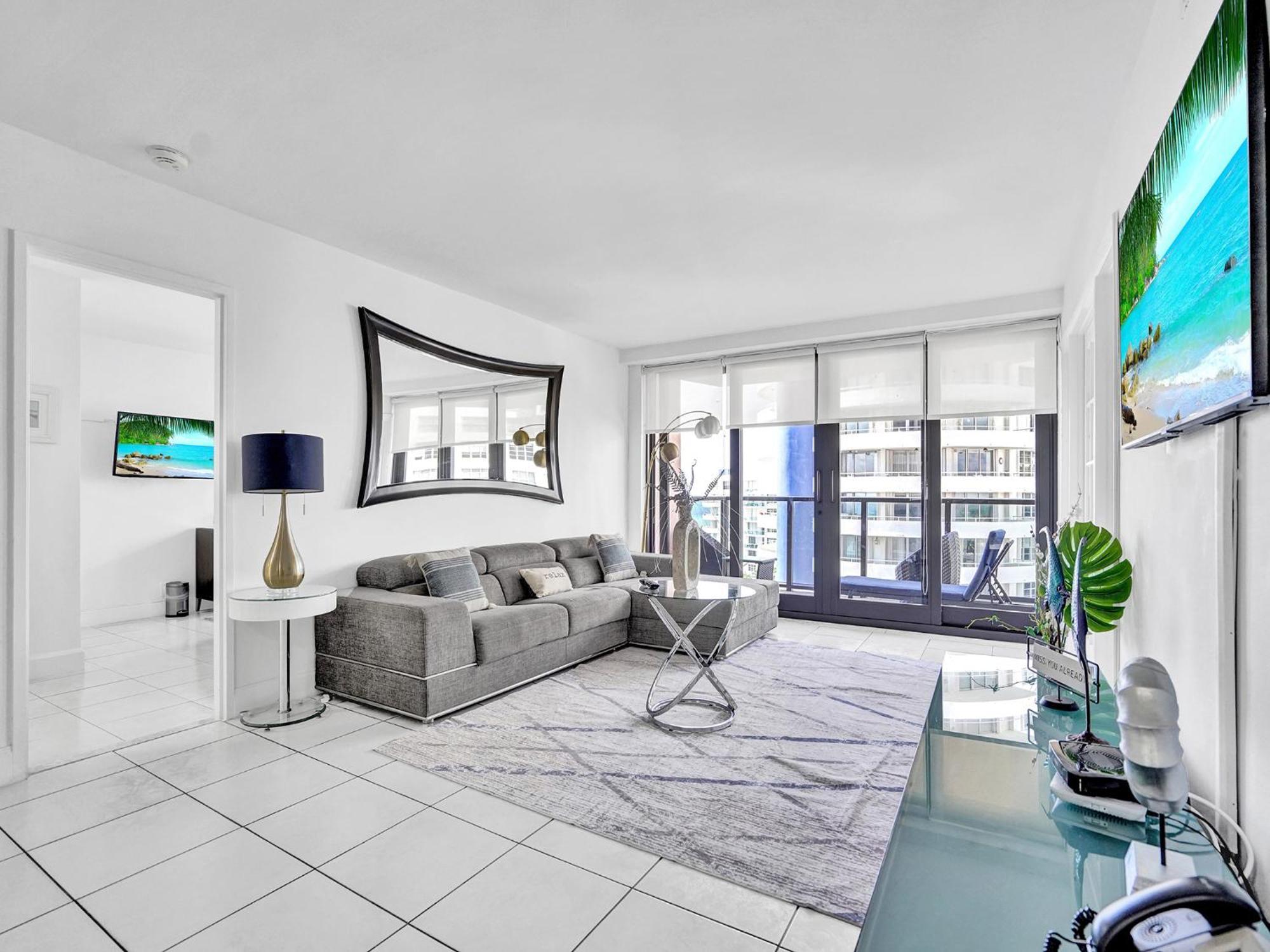Charming Ocean View Service 1007 Apartment Miami Beach