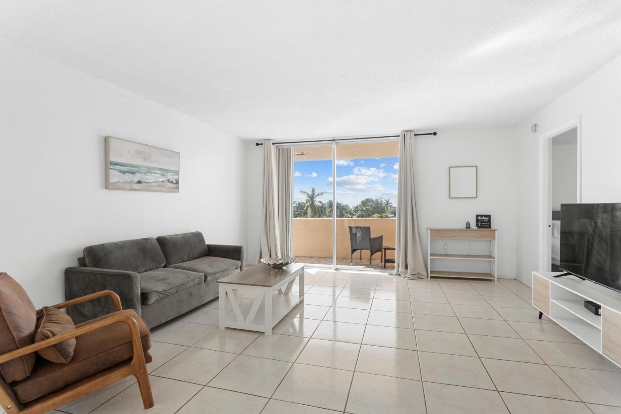 Bay Harbor Sunset 2 Bedrooms *