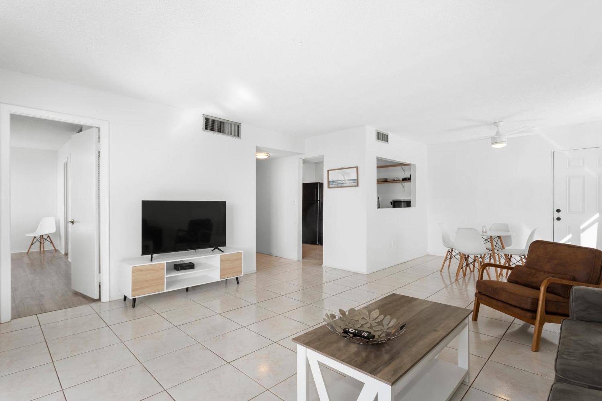Bay Harbor Sunset 2 Bedrooms