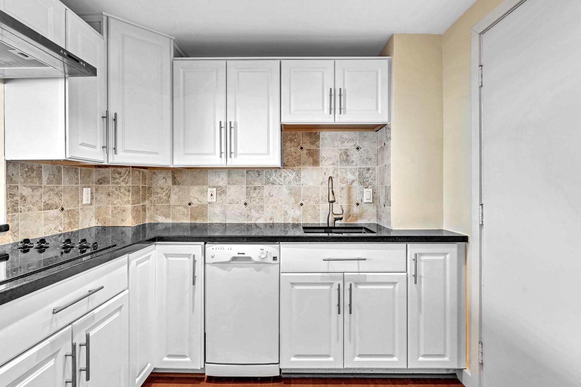 Bay Harbor Sunset 2 Bedrooms Apartment *