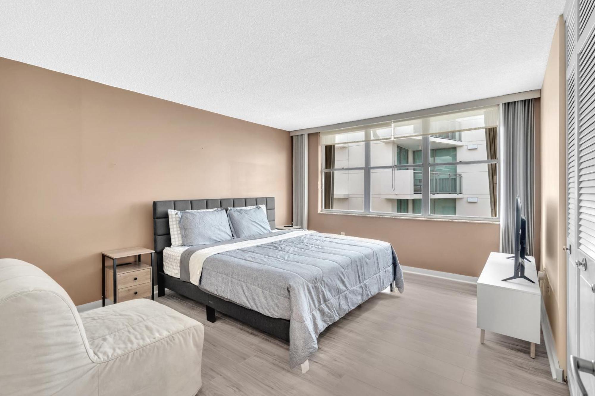 Bay Harbor Sunset 2 Bedrooms Apartment Miami Beach