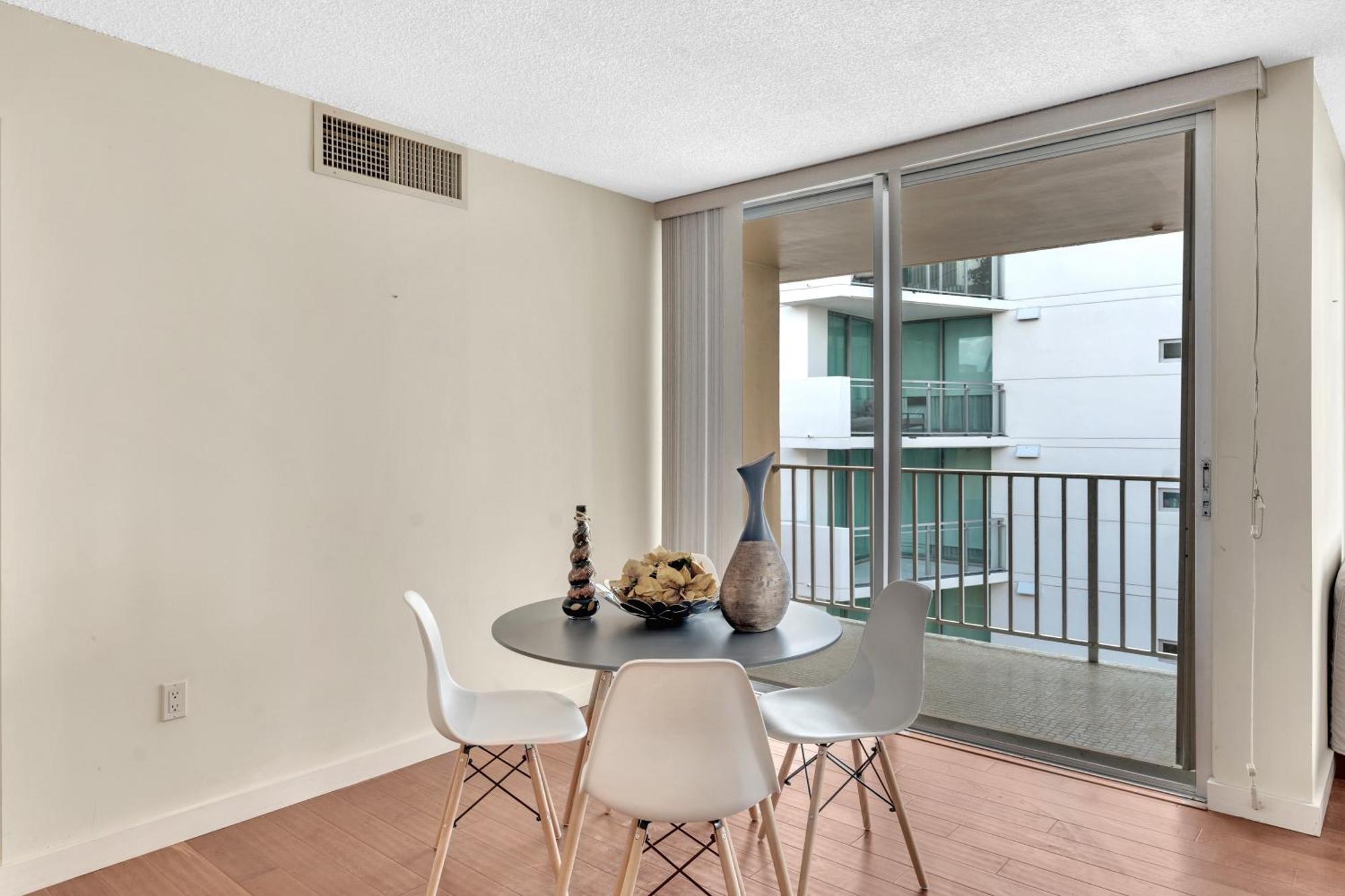 Bay Harbor Sunset 2 Bedrooms
