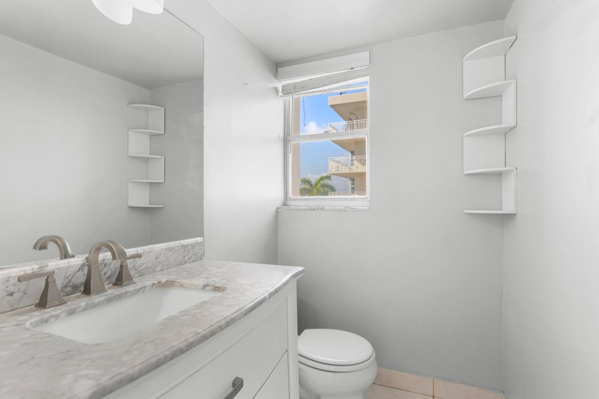 Bay Harbor Sunset 2 Bedrooms *