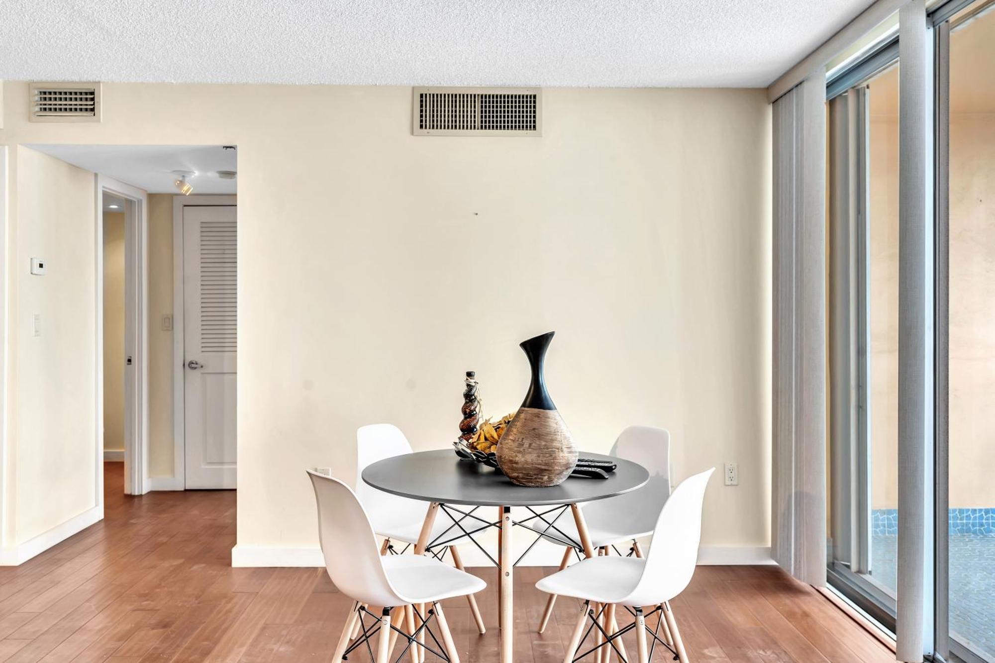 Apartment Bay Harbor Sunset 2 Bedrooms