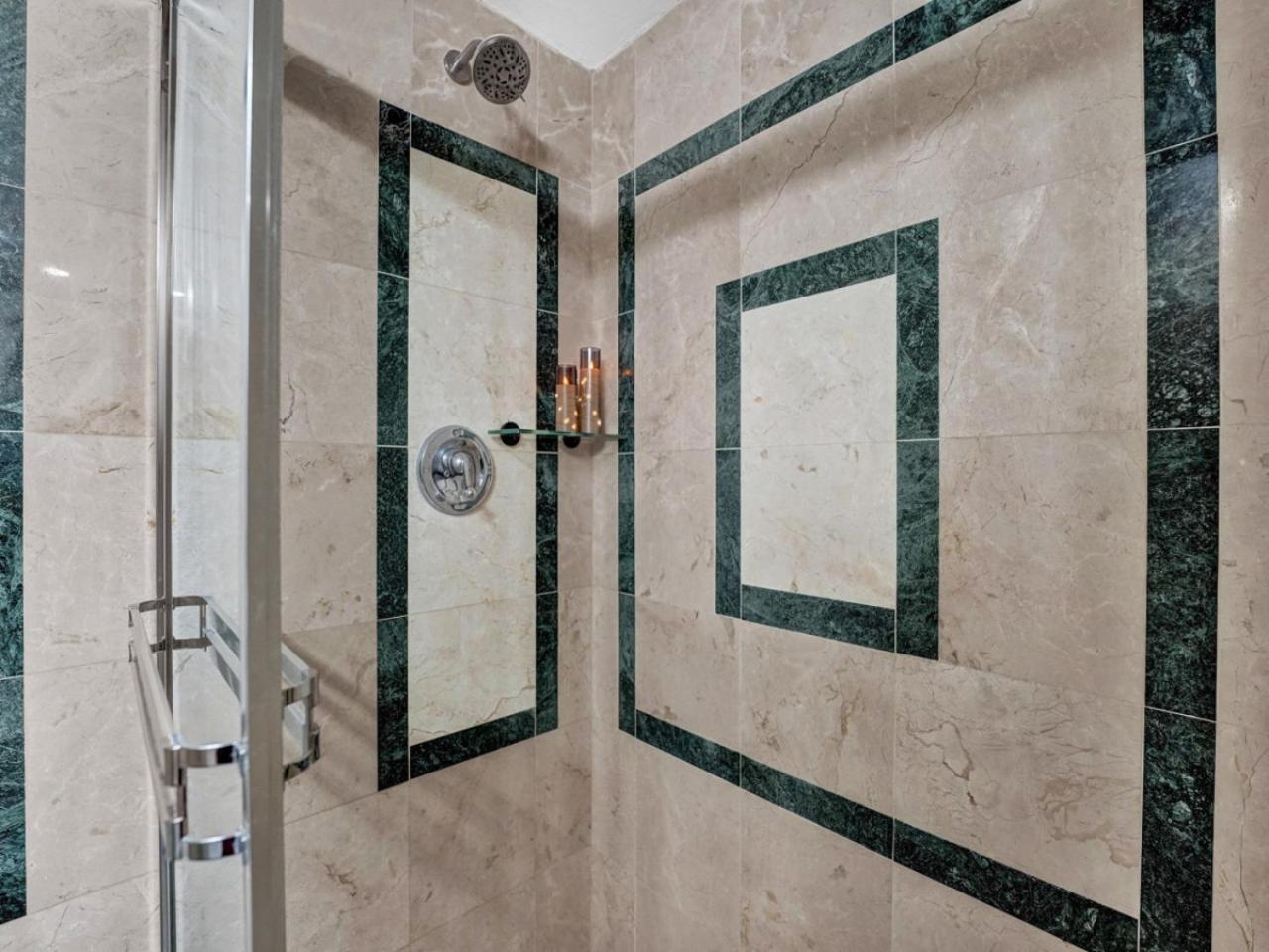 Apartment Beautiful Oceanview 2 Bedrooms, 2 Bathrooms With Service 709