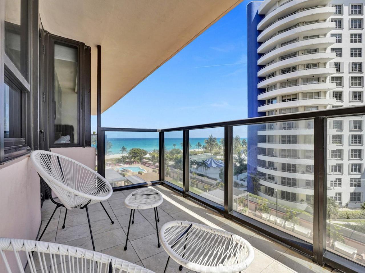 Apartment Beautiful Oceanview 2 Bedrooms, 2 Bathrooms With Service 709 *