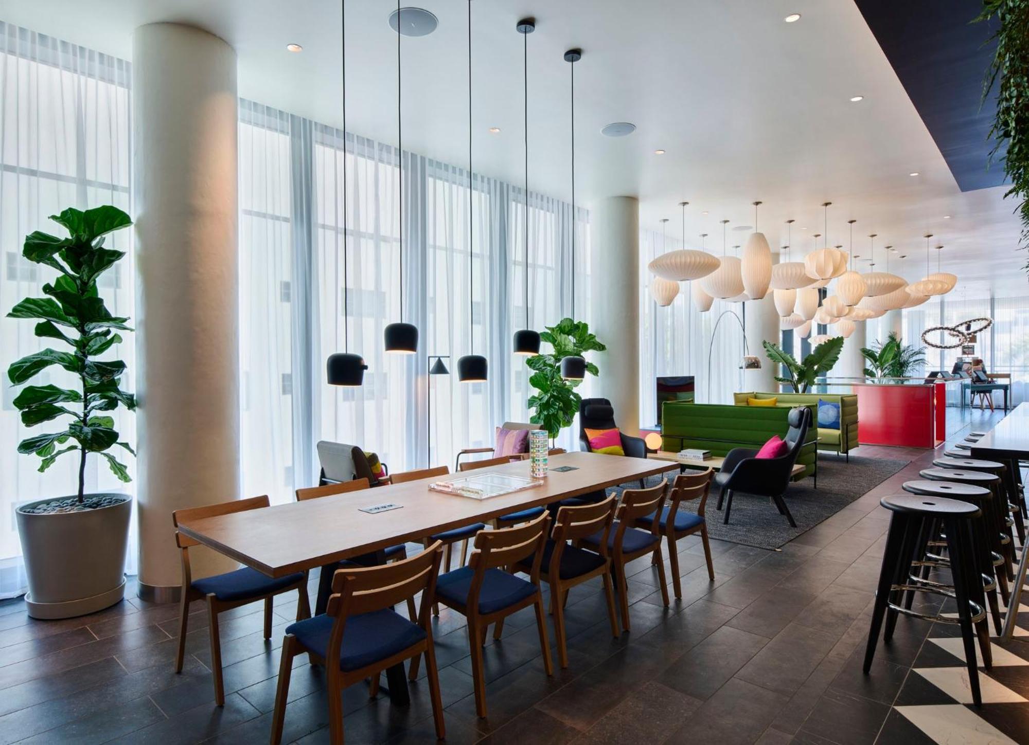 Citizenm Miami South 4*