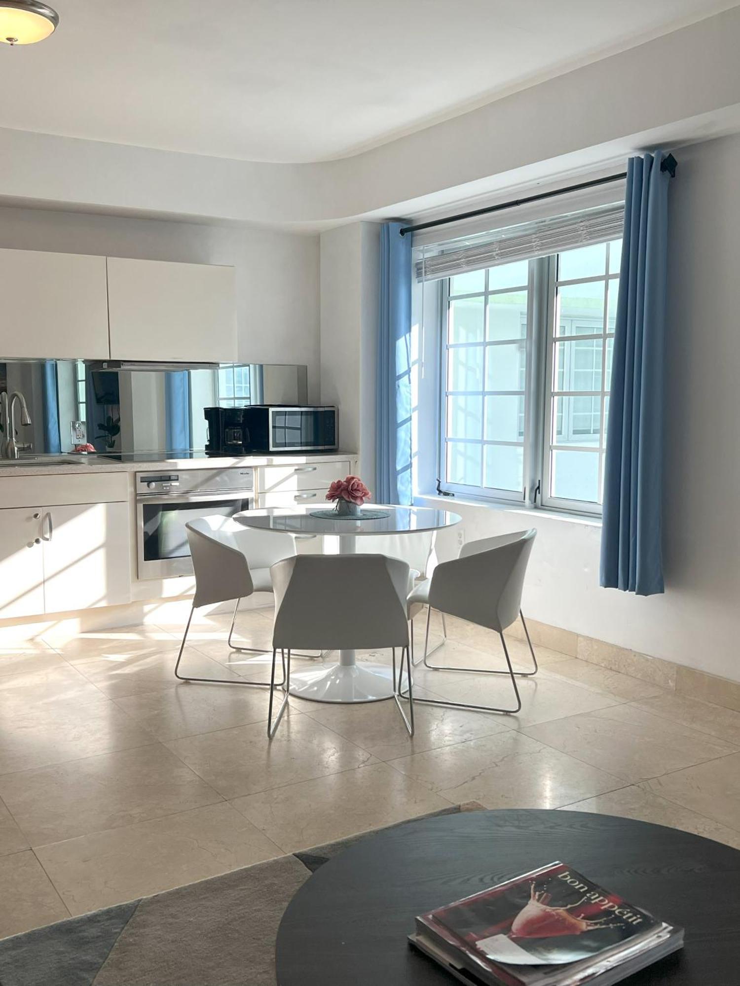Beachfront In Carlyle On Ocean Drive Miami Beach