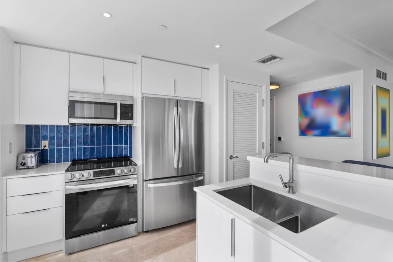 Fontainebleau Two Bedroom *
