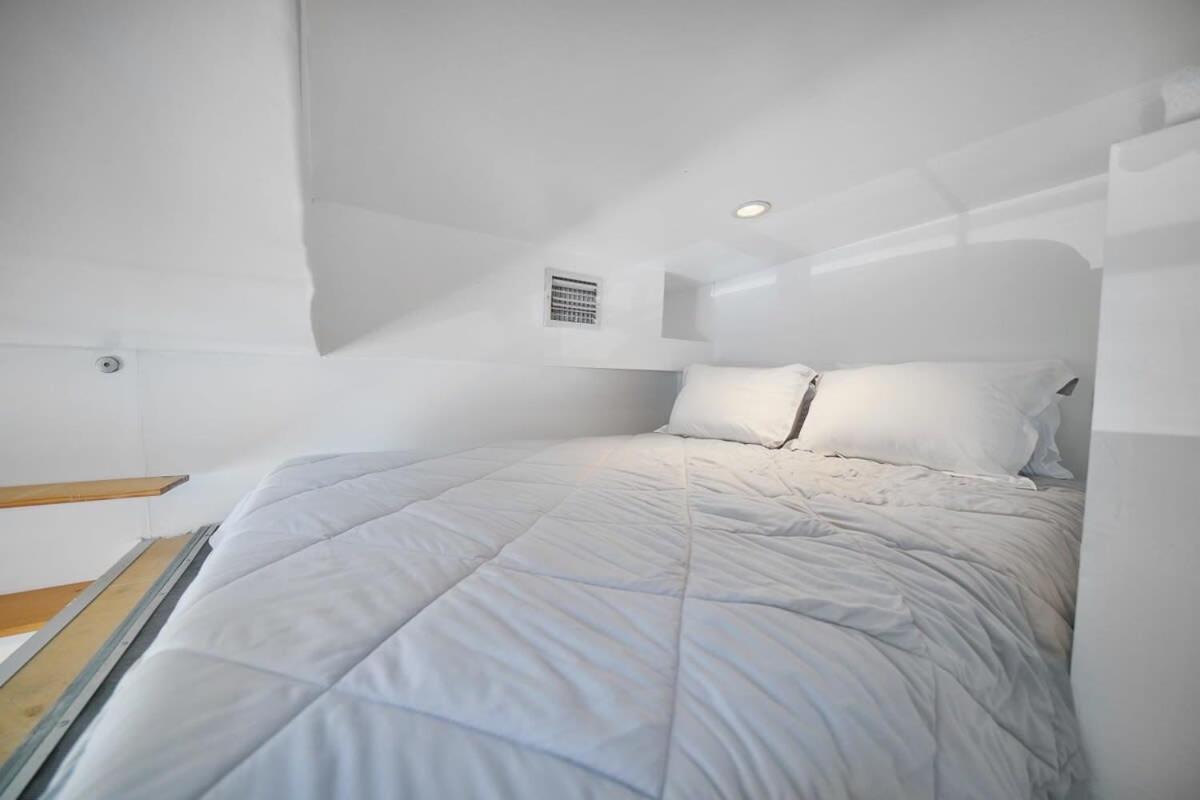 Apartment Large & Bright Sleep Up To 8 Only 2min From Ocean *